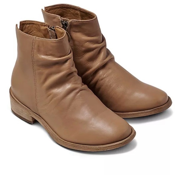 BEEK TAN LEATHER QUAIL ANKLE BOOTIES NEW W BOX SIZE 7